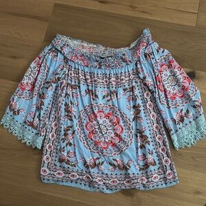 Vici dolls off the shoulder shirt. Size medium